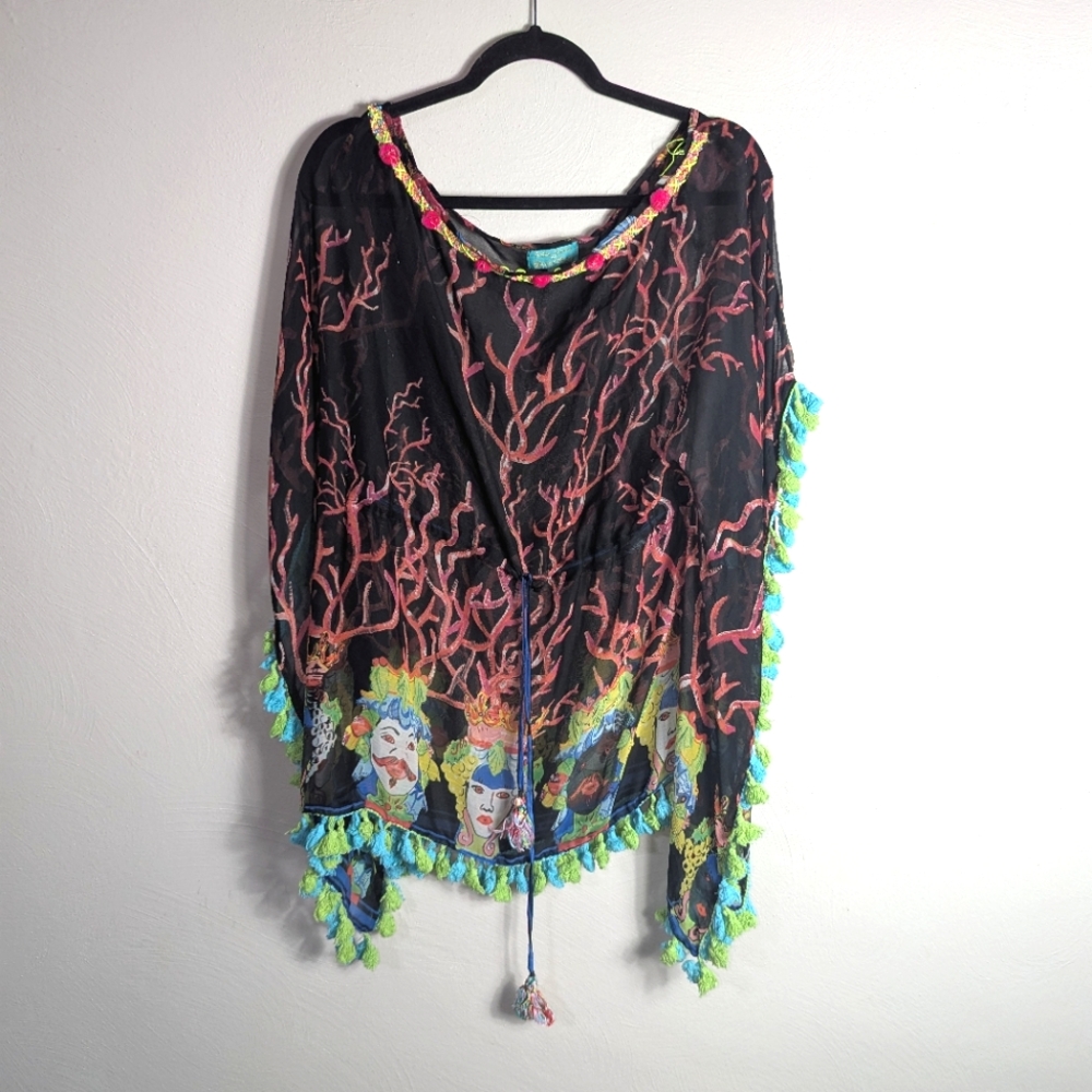 One Size Antica Santoria by Giacomo Cinque Semi Sheer Coral Face Print Poncho